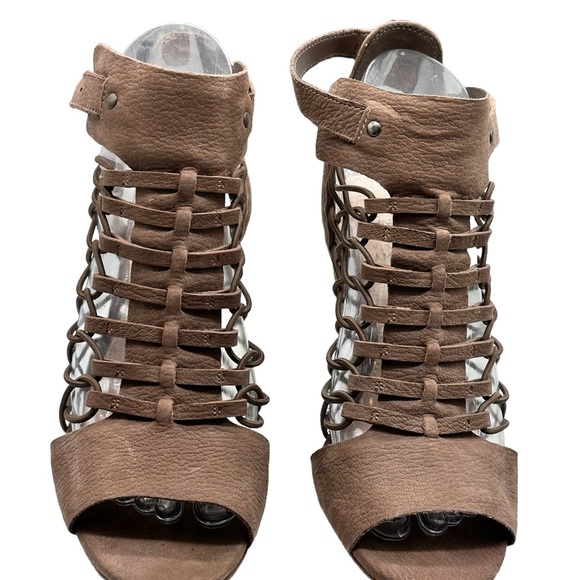 Vince Camuto ‘Evel’ caged leather, cone heels, Size 7, EUC - Picture 3 of 6